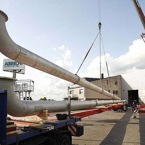 Exhaust pipes