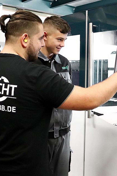 Cooperation Network between Local Businesses and Schools – KURS